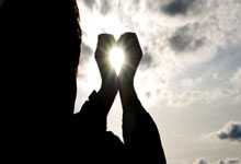 开云体育下载-曼城碾压瓦伦西亚，特尔施特根惊艳世界——足球赛场上的瞬间奇迹