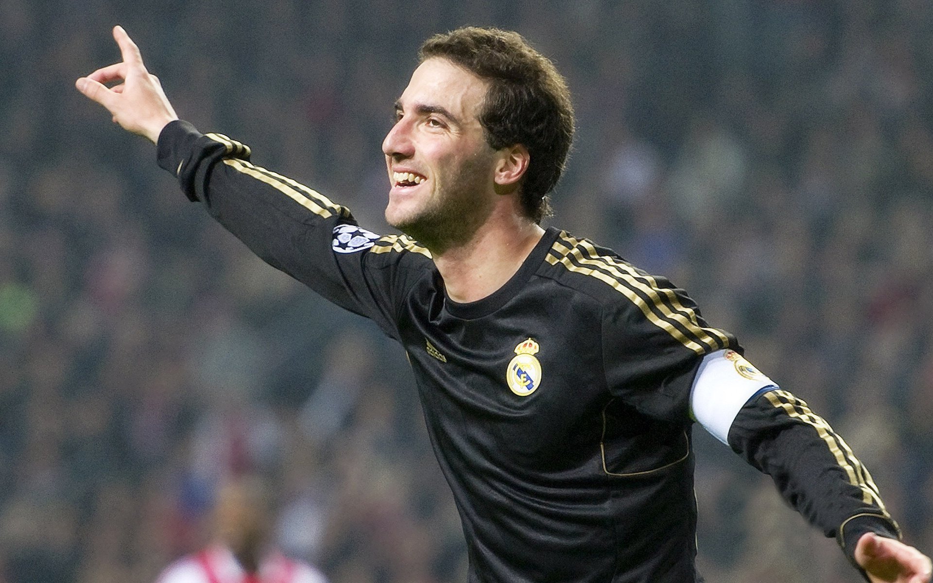 英格拉姆独舞达拉斯，深圳队鏖战独行侠的启示录