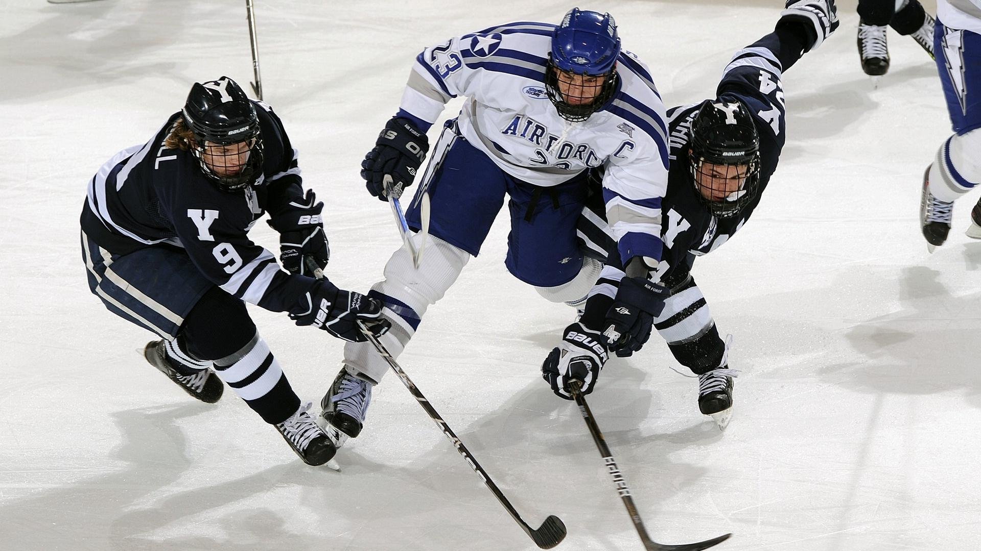 双重战场,从非洲杯的强硬对决到NBA西决的孤胆英雄