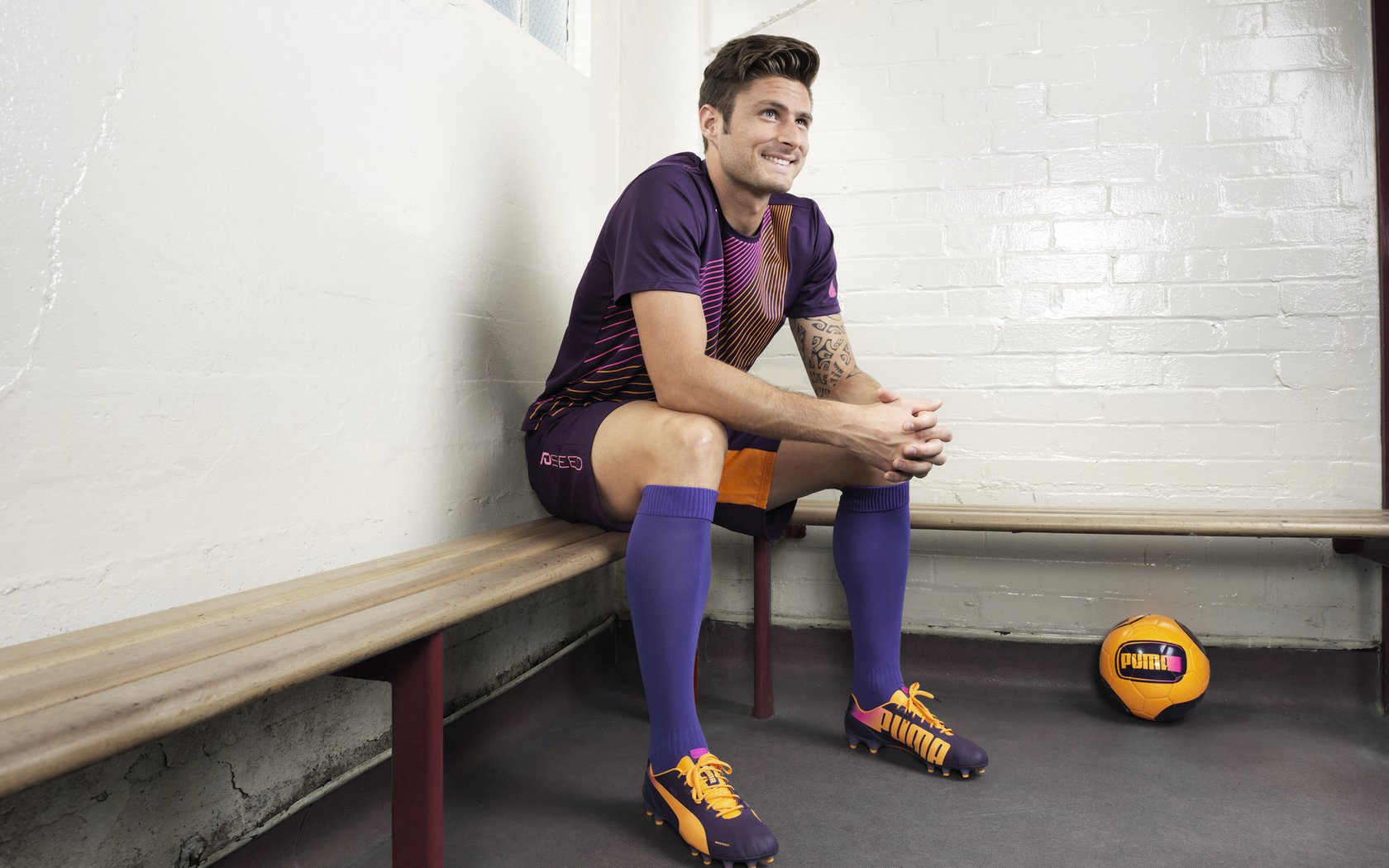 赛道新王诞生，皮亚斯特里统治全场，梅赛德斯完胜迈凯伦